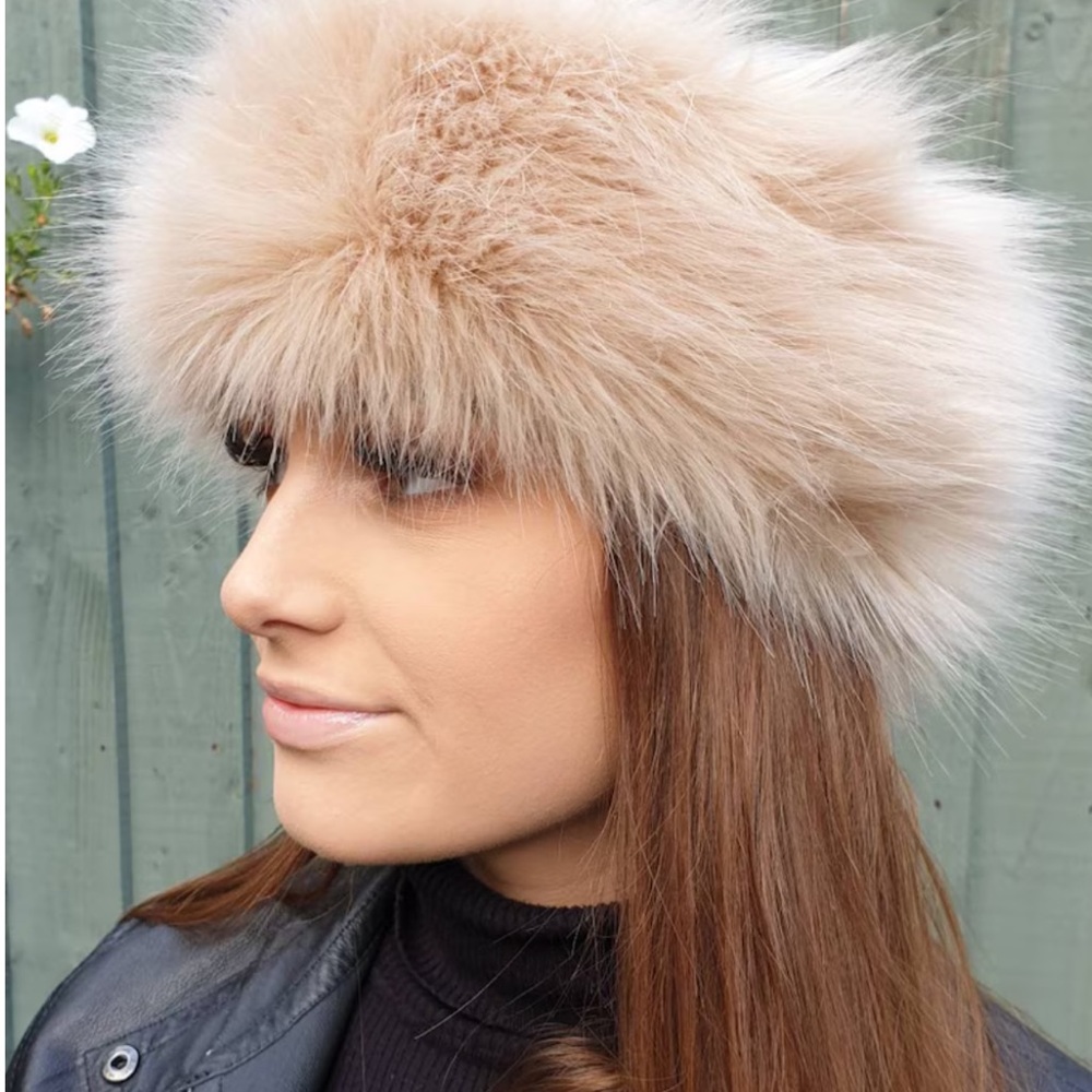 ShopEvelynne Luxurious Tan Fur Hat